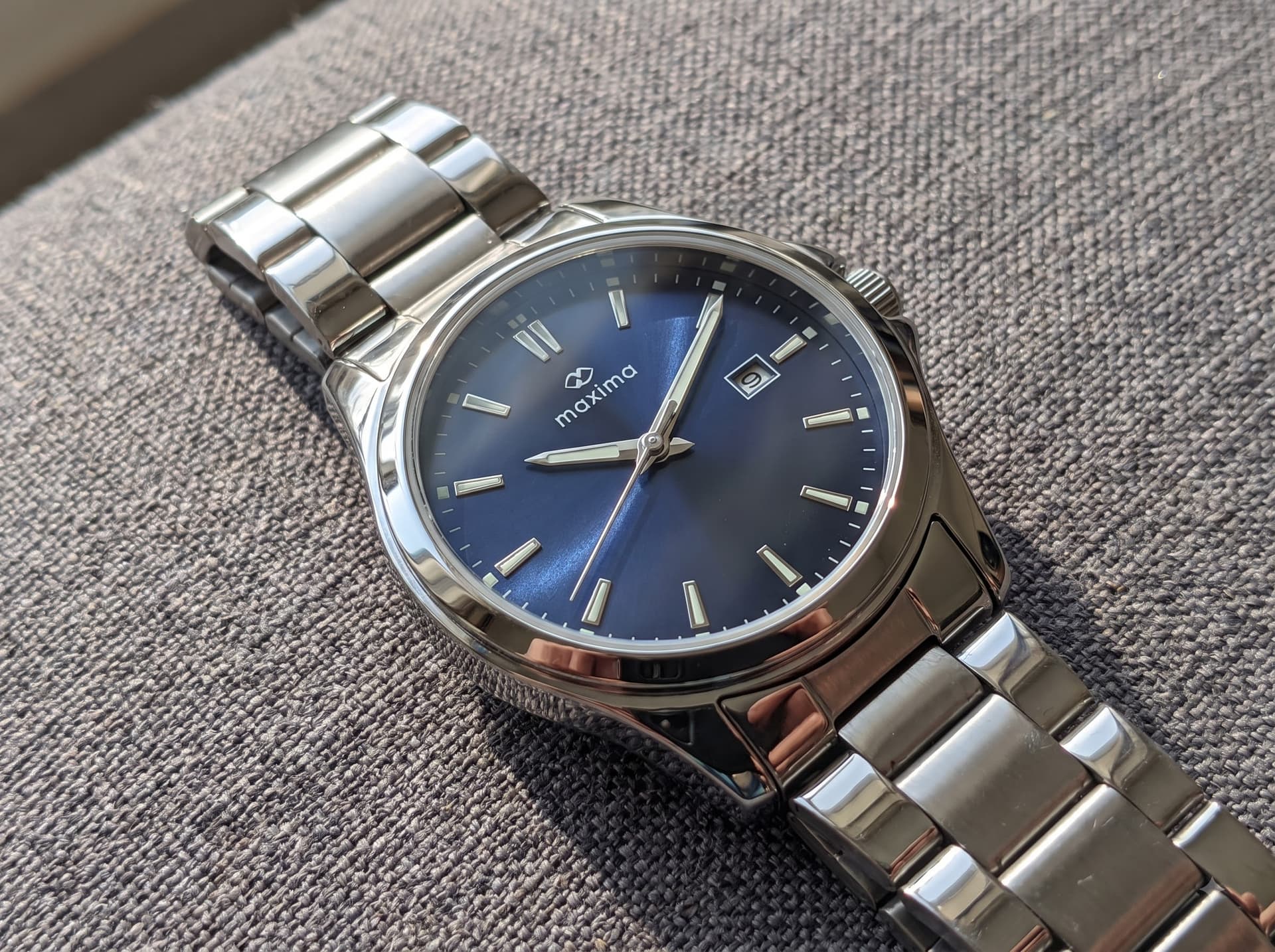Maxima Attivo Blue Dial Stainless Steel Analog Watch
